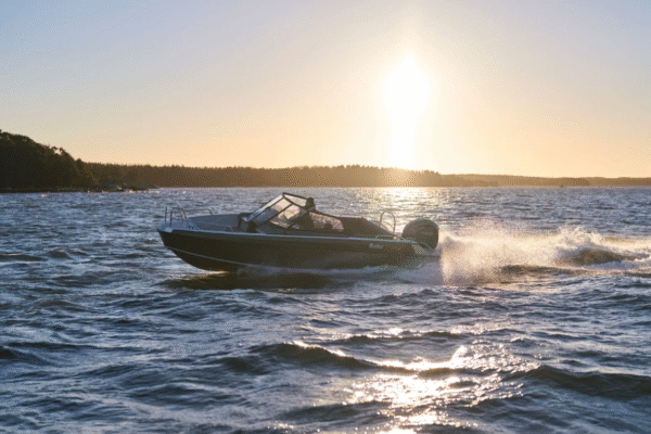 Kuvatõmmis 2025-08-23 013222 Paadisõit Võrtsjärvel ja Väikesel Emajõel.